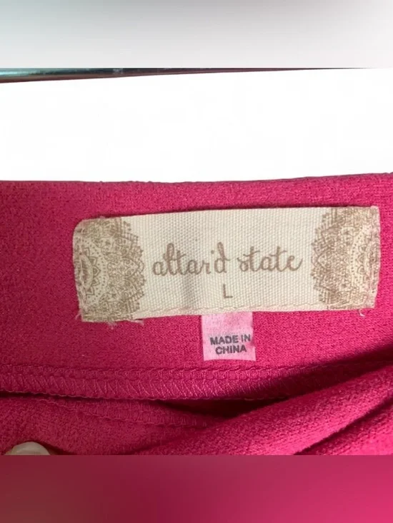 🤠 Altar’d State Farah Fringe Mini Skirt - NWT
Brand: Altar’d State - Picture 4 of 5